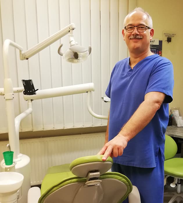 Dr. Peresztegi Szabolcs inside Perident